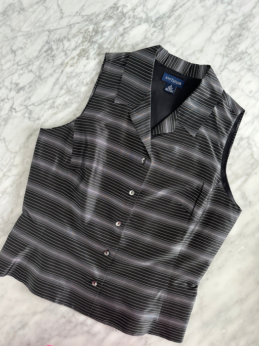 1980s Ann Taylor Sleeveless Silk Blouse