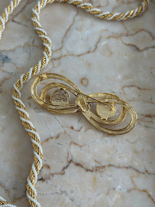 Gold Duo Pearl Twist Brooch
