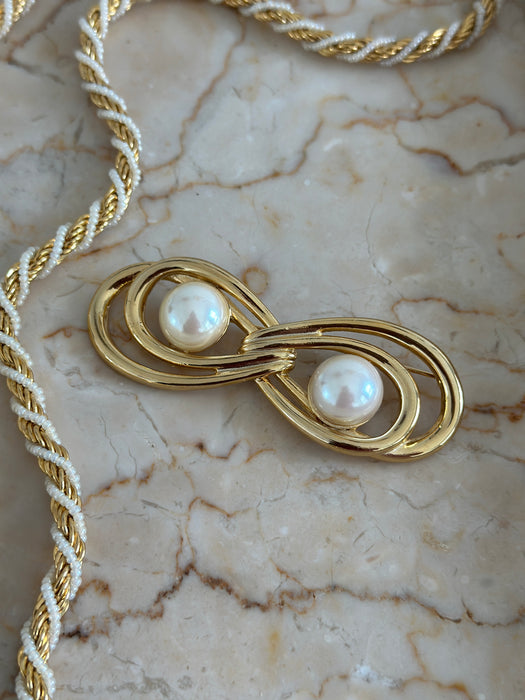 Gold Duo Pearl Twist Brooch