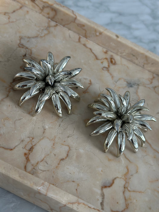 Vintage Starburst Clip-On