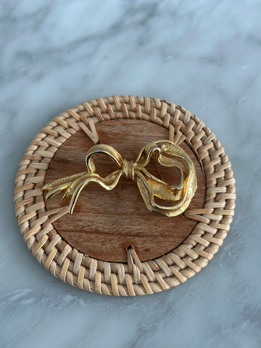 Gold Swirl Ribbon Brooch