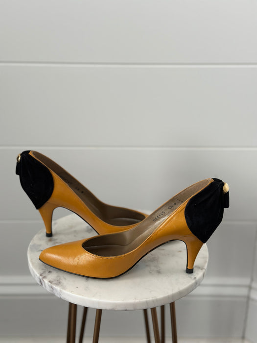 1980s Bumble Bee Pumps