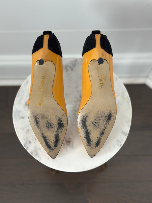 1980s Bumble Bee Pumps